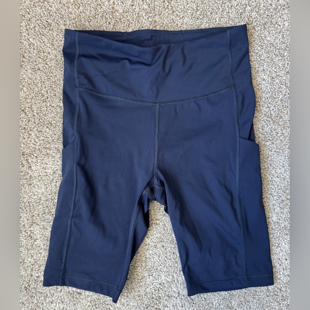 Athleta Women’s Ultimate Stash Pocket 9” Bike Shorts